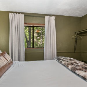 Cabin 5 - 12